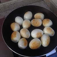 红烧肉烧虎皮蛋的做法图解5