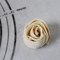 美美哒玫瑰花煎饺的做法图解15