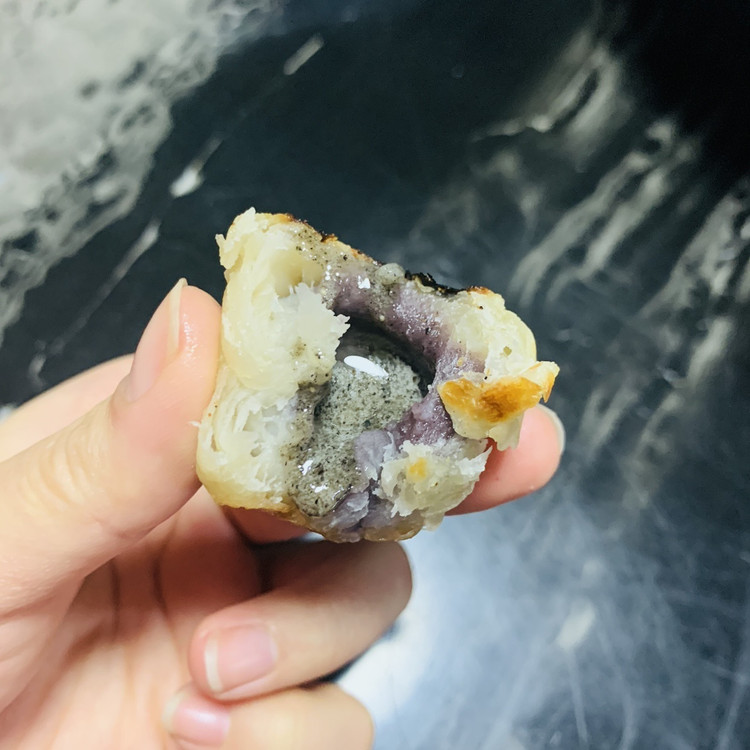 芝麻肉松饼的做法
