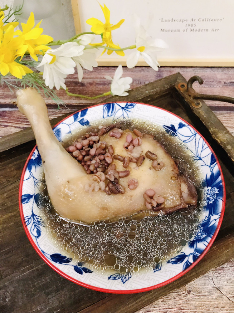 赤小豆薏米炖鸡汤的做法
