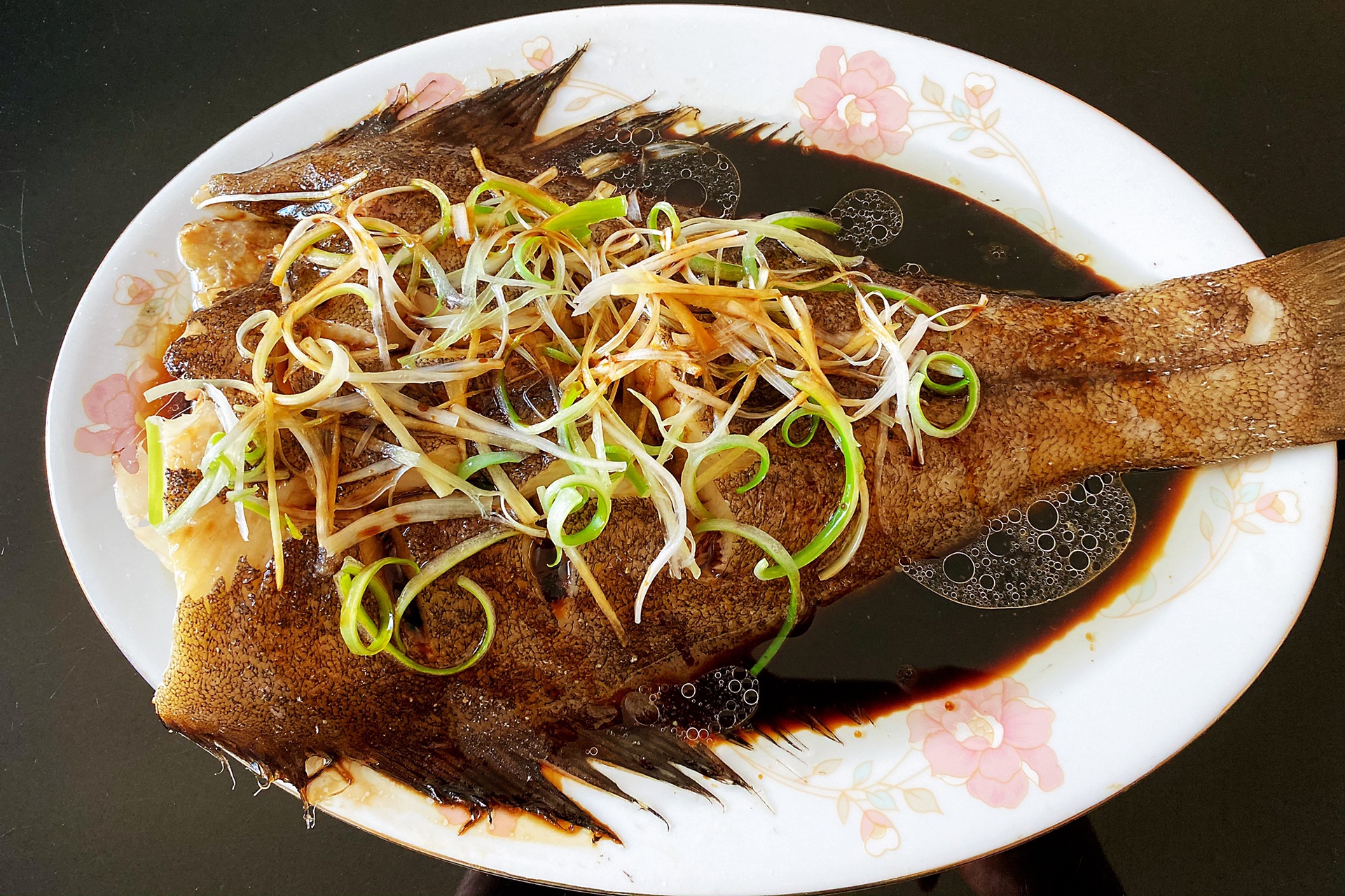 香煎金鲳鱼怎么做_香煎金鲳鱼的做法_豆果美食