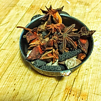 土豆玉米焖排骨的做法图解6