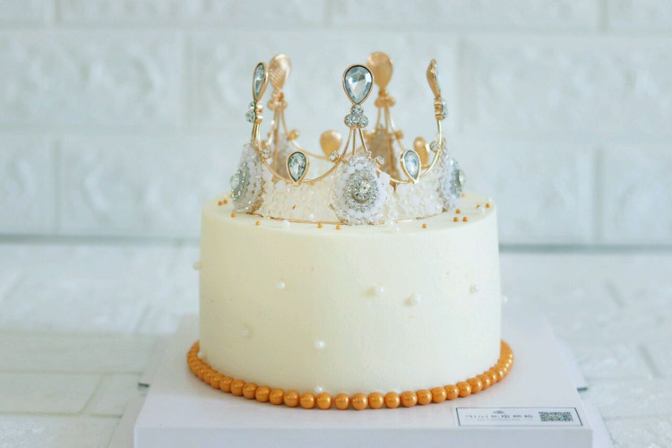 皇冠生日蛋糕的做法
