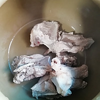 石橄榄煲汤（清热，润肺，止咳）的做法图解3