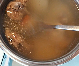 川贝雪梨鹧鸪汤的做法
