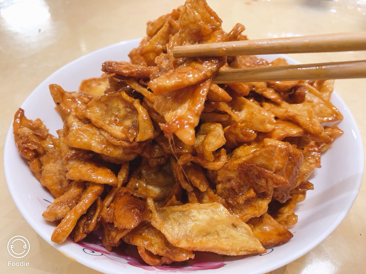 拔丝鸡蛋的做法
