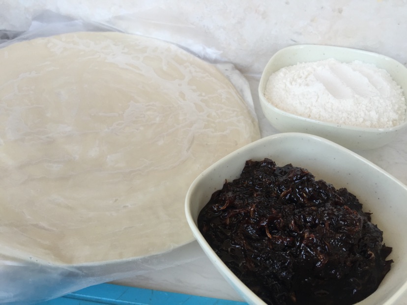简易版玫瑰花饼的做法图解1