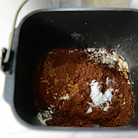 《割口发烧友的面包》— 巧克力豆大理石乡村面包的做法图解2