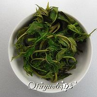 香椿炒鸡蛋的做法图解2