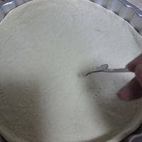 12寸—火腿肠鲜虾披萨的做法图解6