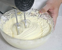 黄油软绸蛋糕的做法图解3