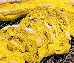 南瓜全麦红枣面包的做法