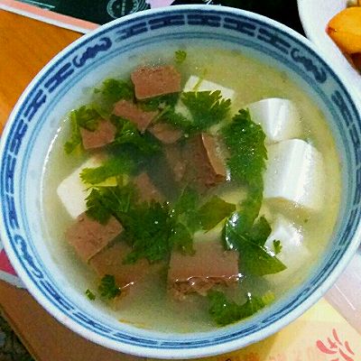 鸭血豆腐汤