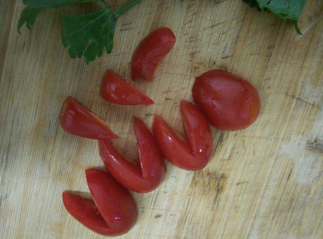 番茄兔子果盘怎么做_番茄兔子果盘的做法_豆果美食