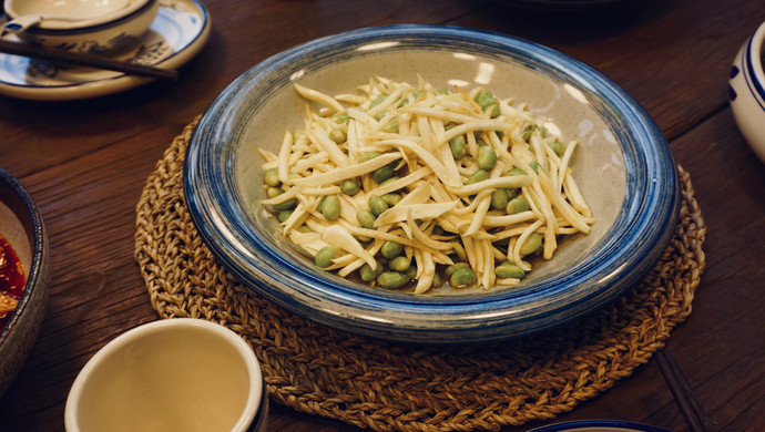 茭白炒毛豆米