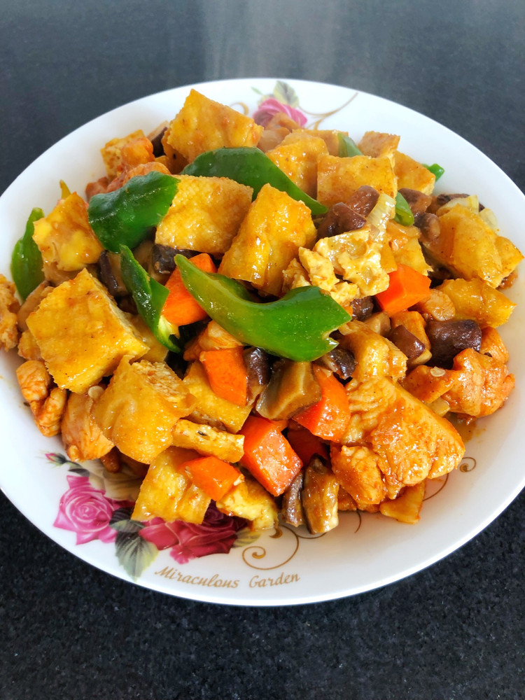 香菇炒油豆腐的做法