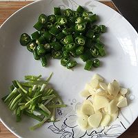 土豆烧排骨（香辣味）的做法图解7