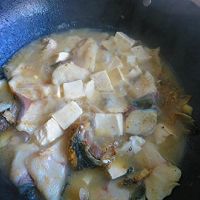 一人食：鱼片豆腐方便面汤的做法图解7