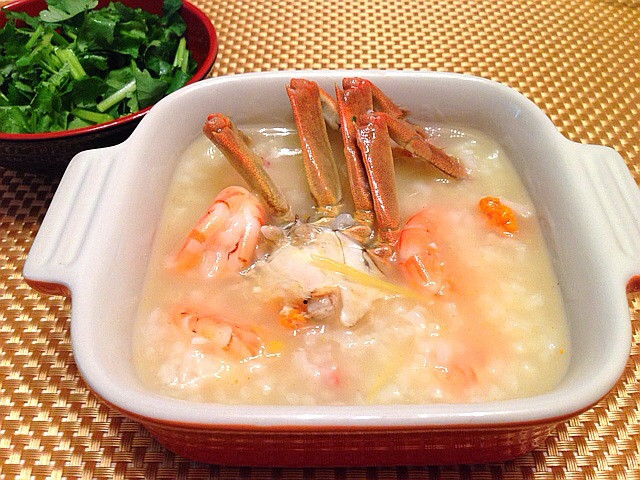砂锅虾蟹粥（大闸蟹版）的做法