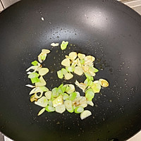 #钟于经典传统味#佛手瓜炒肉片的做法图解1