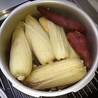 高压锅水煮玉米地瓜的做法图解4