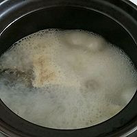 鲫鱼汤的做法图解1