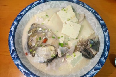 鱼头豆腐汤