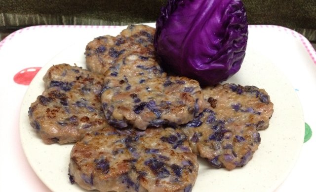紫苷藍大地魚魚餅（配胡蘆瓜茄醬意粉）