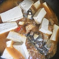鱼头炖豆腐的做法图解6
