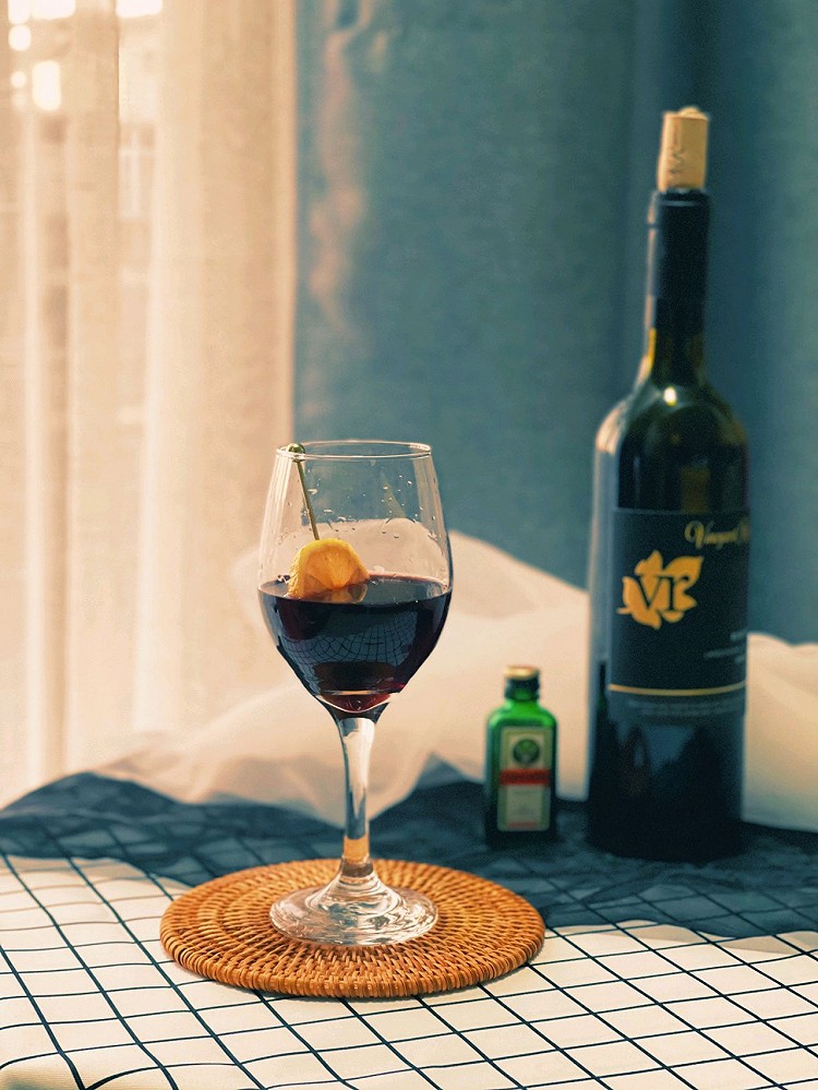 微醺调酒|红酒+野格鸡尾酒的做法