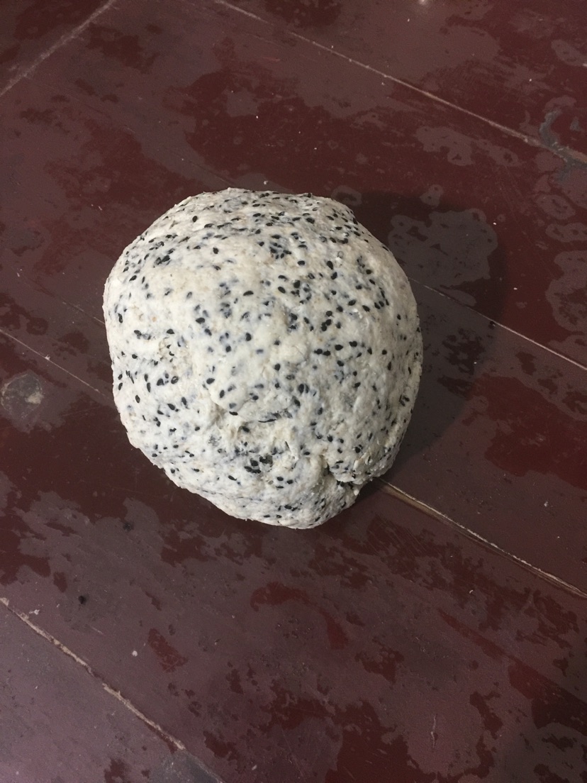 香酥小麻花的做法图解1