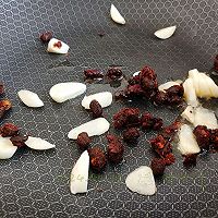 蒜辣豆豉脆瓜片的做法图解2