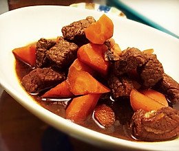红烧牛腩+肉汁米饭（附炒糖色方法）——肉食·一人食的做法