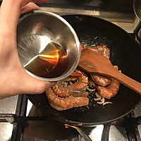 家常快手菜-经典㸆大蝦的做法图解9