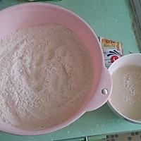 香菇胡萝卜粉条包子的做法图解2