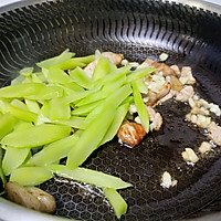 #东古家味美食#炒莴笋叶的做法图解5