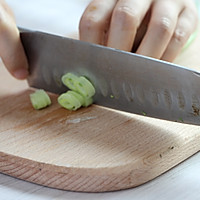 辣白菜炒饭的做法图解2