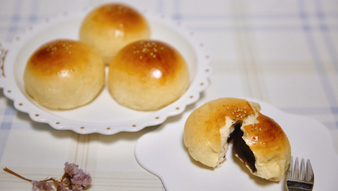 牛奶红豆包