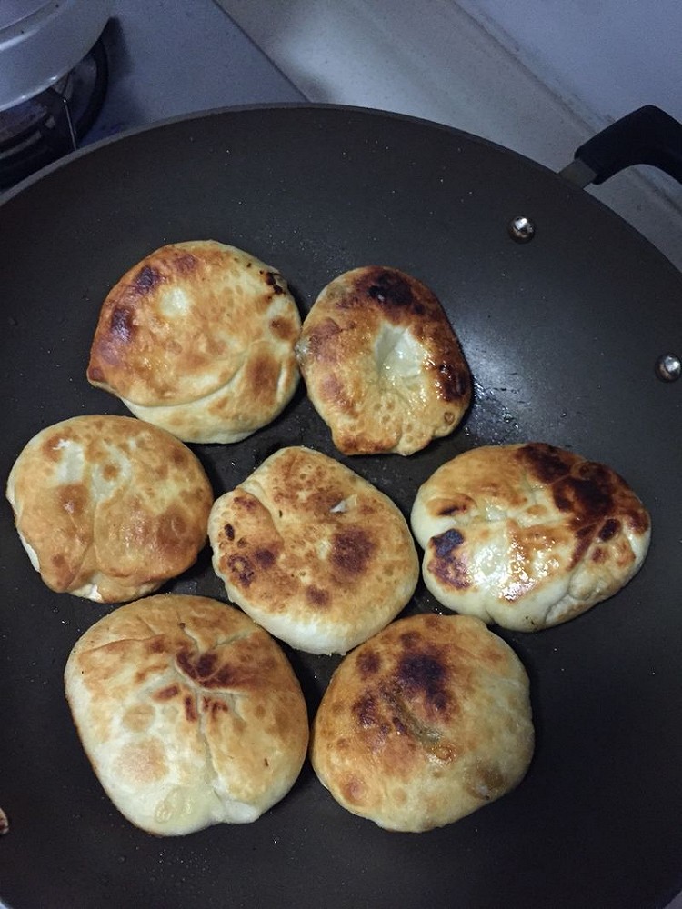葱油肉饼的做法