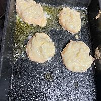 虾仁玉米饼的做法图解4