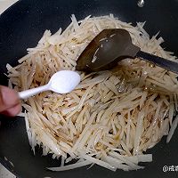 莲藕炒肉丝的做法图解7