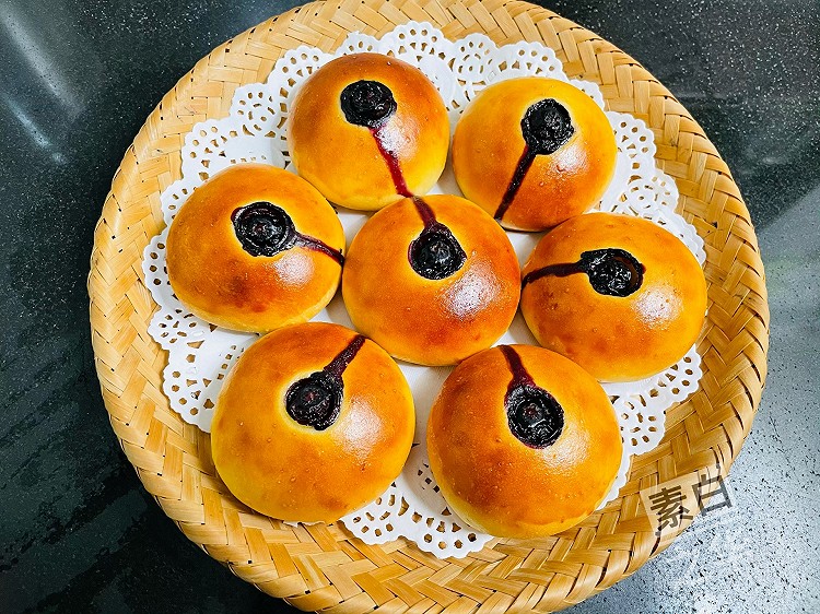“哭泣”的蓝莓山药发面饼 素食的做法