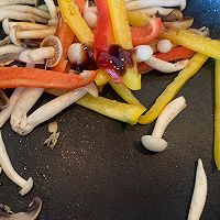 #2021创意料理组——创意“食”光#黄油蒜香彩椒什锦菇的做法图解7