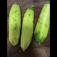 黄瓜炒鸡蛋的做法图解1