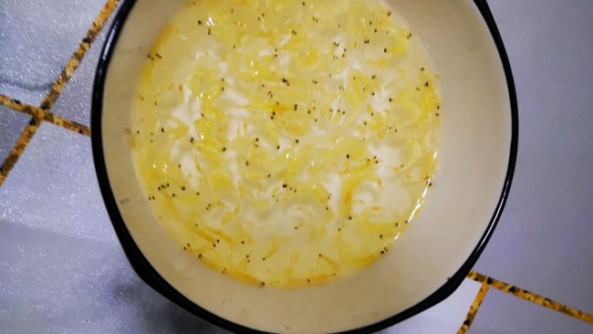 虾米皮蛋粥的做法