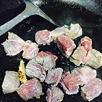 牛肉蛋包饭   2人份营养又好吃的做法图解3