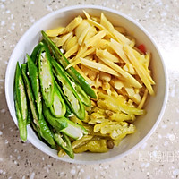 #我们约饭吧#酸汤肥牛的做法图解6