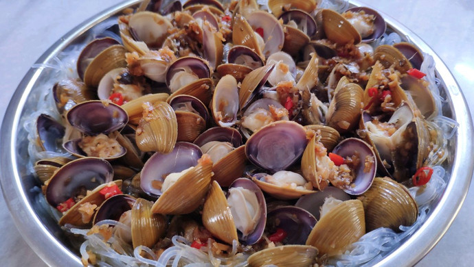 蒜蓉沙蚬蒸粉丝
