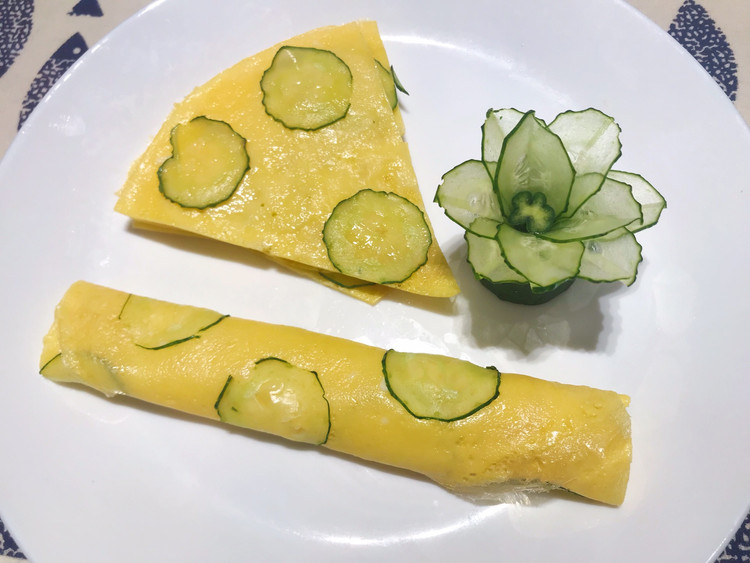 美丽的早餐黄瓜蛋饼 附黄瓜花朵的制作的做法
