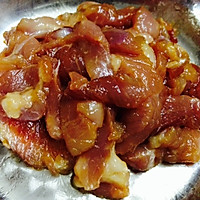 湖南特色家常菜--烟熏香干炒肉丝的做法图解4